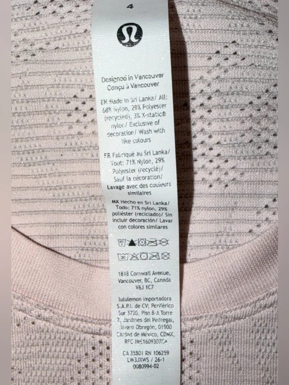 Lululemon Swiftly Tech Short Sleeve Paisley  hip length Light Pink Tee size 4